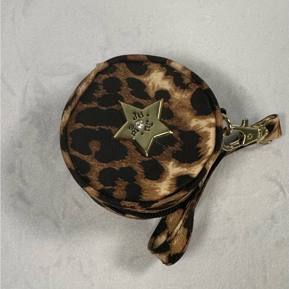 Ju-Ju-Be Leopard Print Paci Pod
